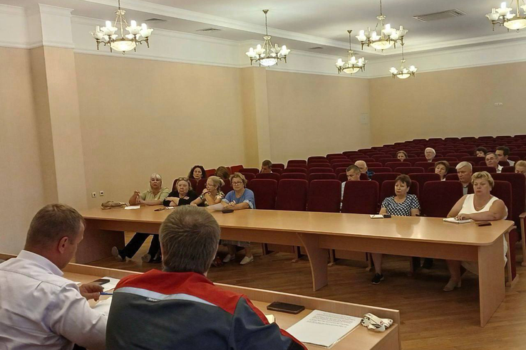 Вопросы надежности электроснабжения СНТ обсудили в комитете по ТЭК совместно с садоводами