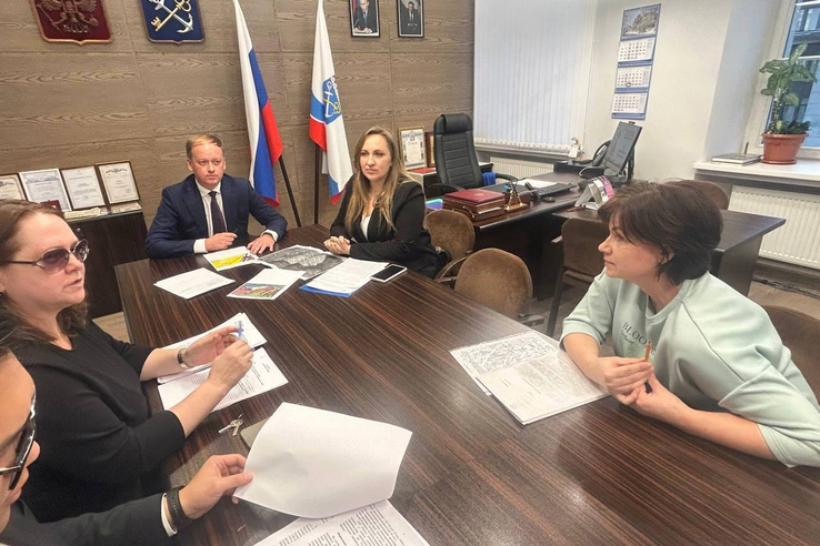 О возможностях газификации садоводств рассказал председатель комитета по ТЭК Сергей Морозов на личном приеме граждан